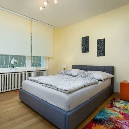 Allee Apartment *